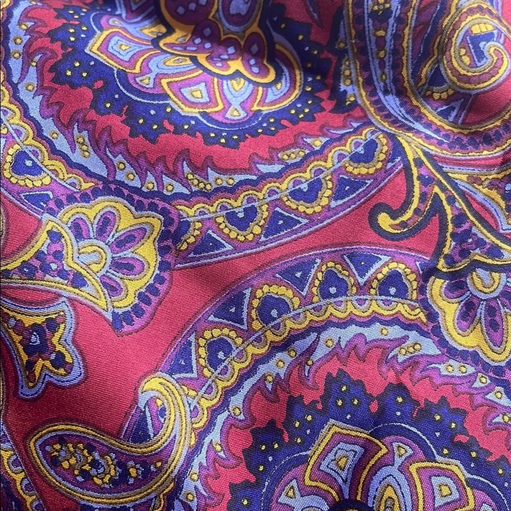 Paisley Patterned Wyoming Traders Large Silk Scarf - Red and Purple - Picture 5 of 6
